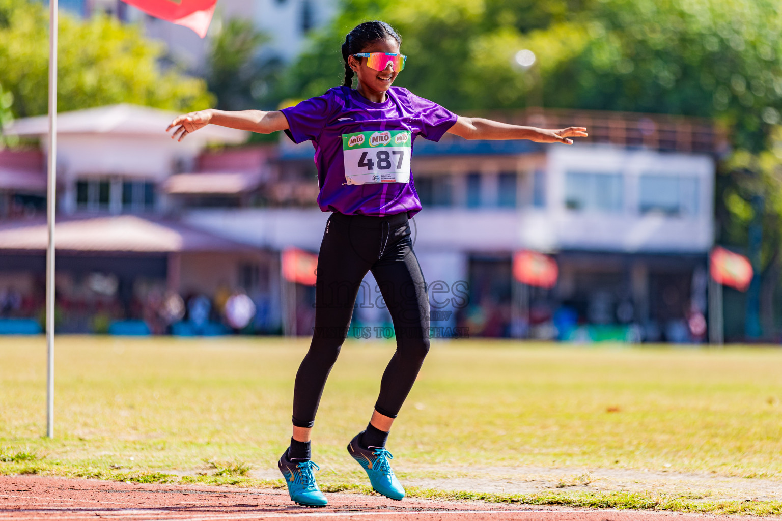 Day 3 of Inter-school Athletics Championship 2025 held in Ekuveni Synthetic Track, Male', Maldives on Wednesday, 08th October 2025. Photos by: Areef Adam / Images.mv