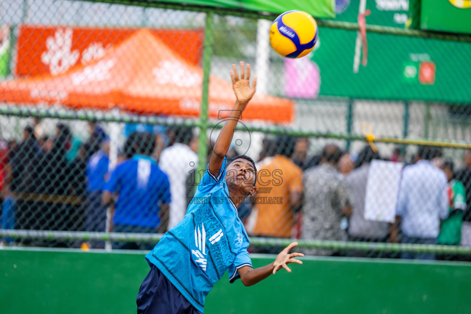 Day 6 of Interschool Volleyball Tournament 2024 was held in Ekuveni Volleyball Court at Male', Maldives on Thursday, 28th November 2024.
Photos: Ismail Thoriq / images.mv