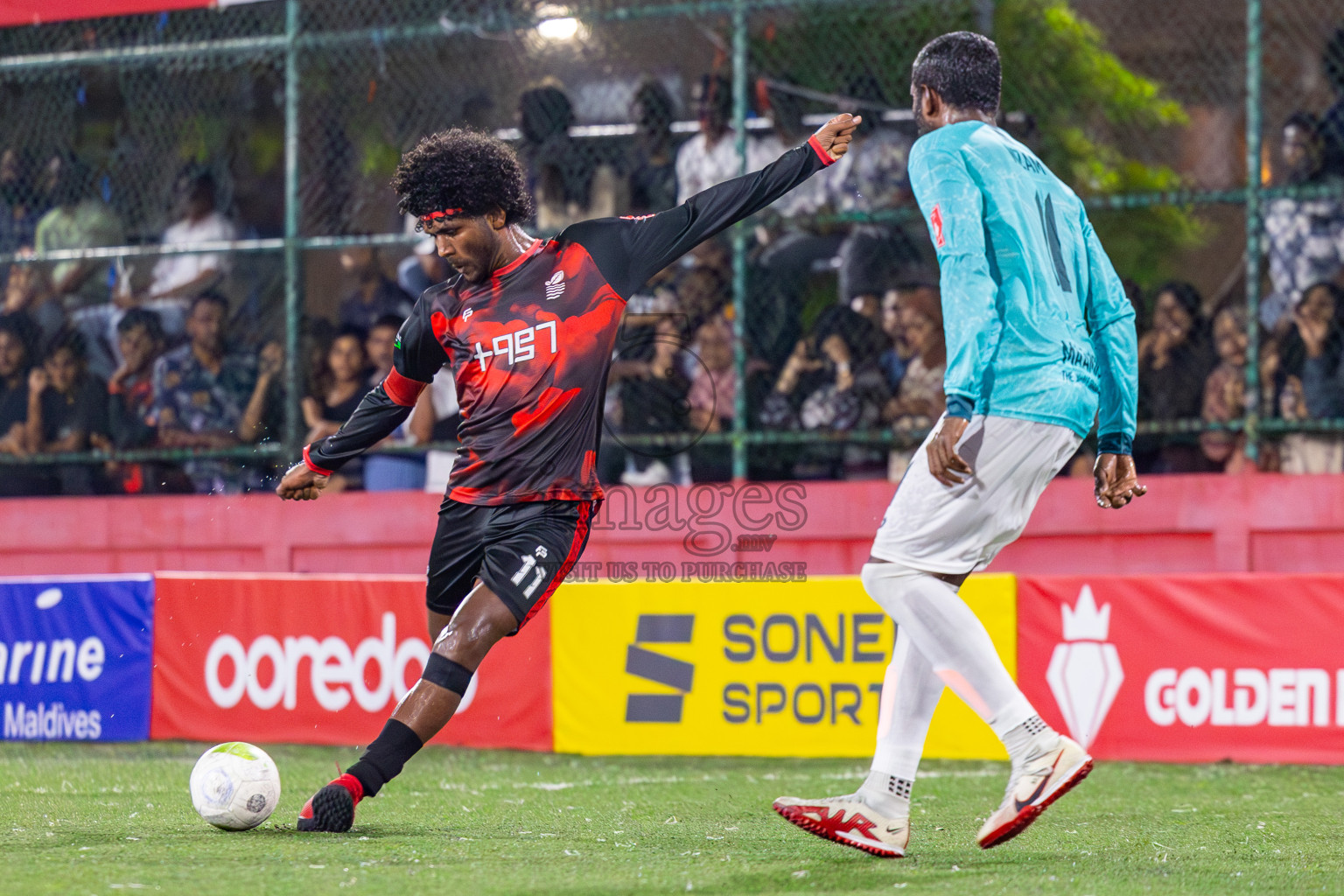 AA Mathiveri vs ADh Maamigili on Day 34 of Golden Futsal Challenge 2024 was held on Monday, 19th February 2024, in Hulhumale', Maldives
Photos: Mohamed Mahfooz Moosa / images.mv