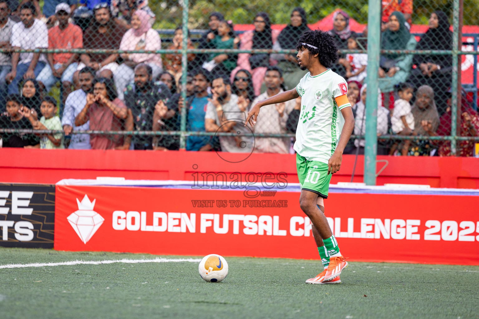 AA. Feridhoo VS AA. Rasdhoo in Day 7 of Golden Futsal Challenge 2025 was held on Saturday, 11th January 2025, in Hulhumale', Maldives Photos: Hassan Simah / images.mv