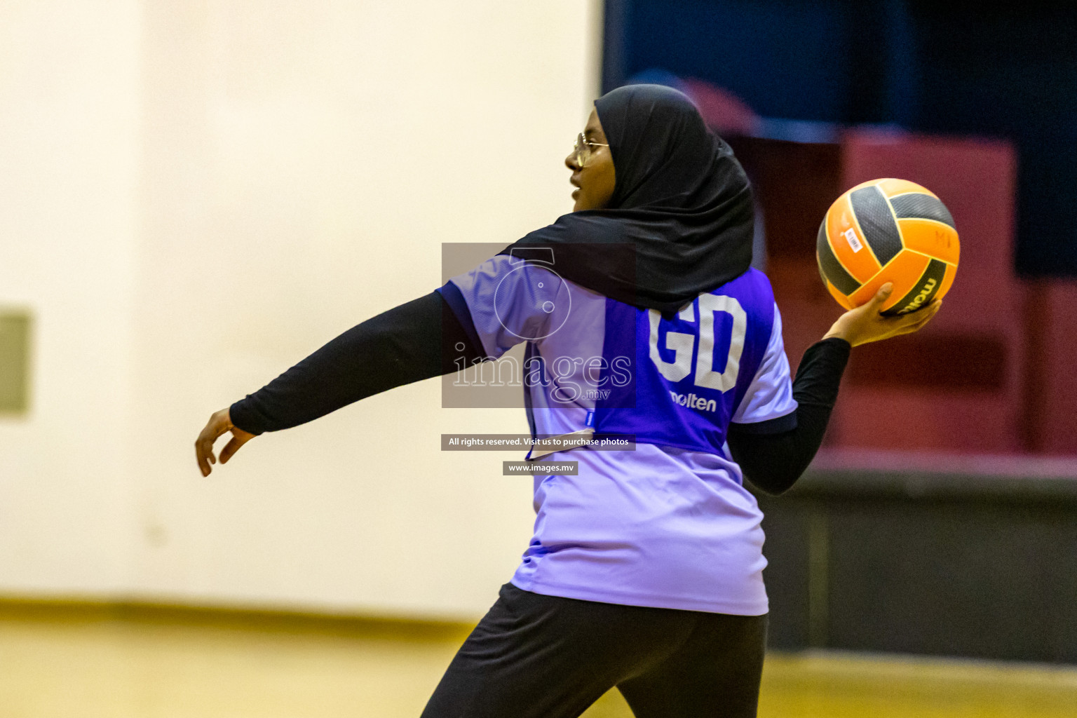 Lorenzo Sports Club vs Vyansa in the Milo National Netball Tournament 2022 on 18 July 2022, held in Social Center, Male', Maldives. Photographer: Shuu, Hassan Simah / Images.mv