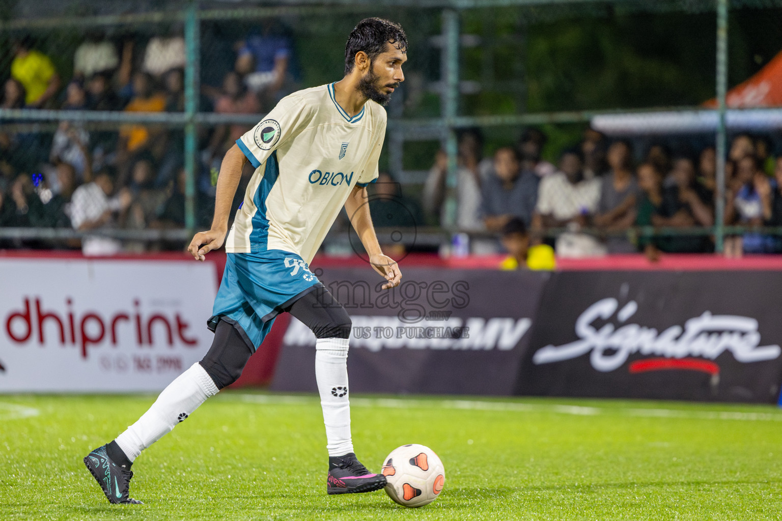 Road Recreation Club vs Team Naivaadhoo in Kings Cup of Club Maldives  2025 was held in Rehendhi Futsal Ground, Hulhumale', Maldives on Saturday, 6th September 2025. Photos: Ismail Thoriq / images.mv
