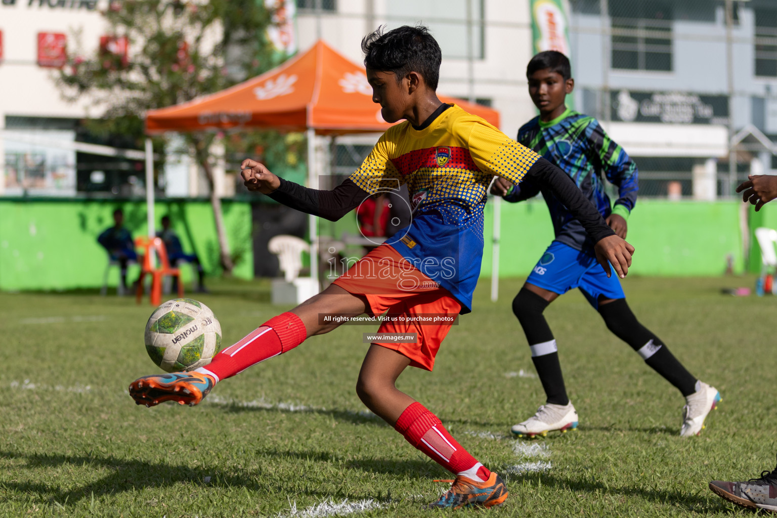 Day 1 of MILO Academy Championship 2023 (U12) was held in Henveiru Football Grounds, Male', Maldives, on Friday, 18th August 2023. Photos: Mohamed Mahfooz Moosa / images.mv