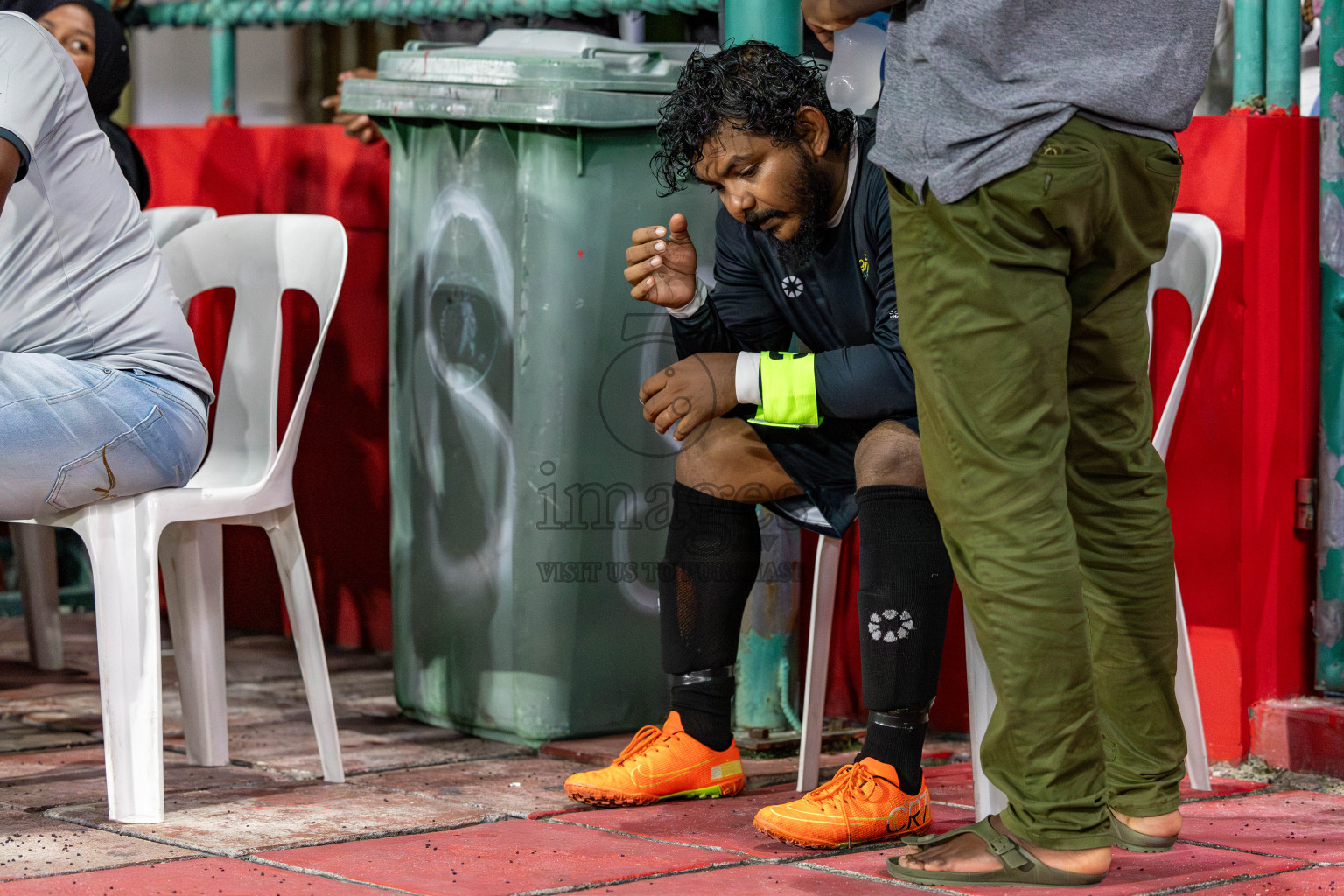 CLUB 220 vs HES CLUB Maldives Classic 2024 held in Rehendi Futsal Ground, Hulhumale', Maldives on Thursday, 12th September 2024. 
Photos: Hassan Simah / images.mv