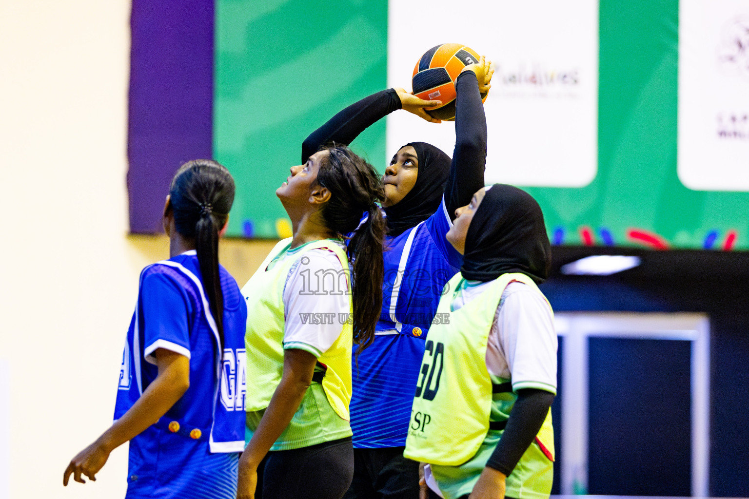 Kulhudhuffushi Youth & Recreation Club vs Club Green StreetDay 2 of 21st National Netball Tournament was held in Social Canter at Male', Maldives on Friday, 18th May 2024. Photos: Nausham Waheed / images.mv