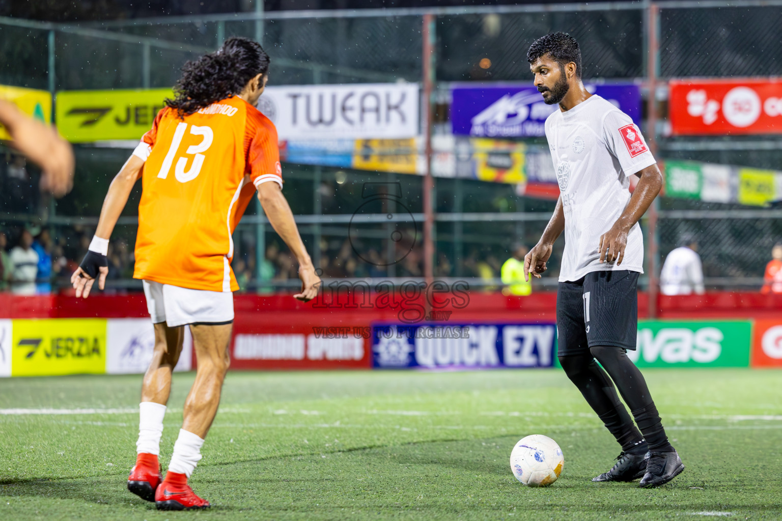 Th Hirilandhoo vs Th Omadhoo in Atoll Round Semi Final on Day 22 of Golden Futsal Challenge 2025 was held on Sunday , 26th January 2025, in Hulhumale', Maldives.
Photos: Ismail Thoriq / images.mv