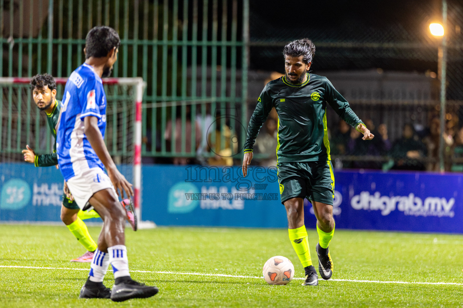 Customs Recreation Club (CRC) vs Club Fen in Day 1 of Club Maldives Cup 2025 was held in Rehendi Futsal Ground, Hulhumale', Maldives on Sunday, 28th September 2025. Photos: Ismail Thoriq / images.mv