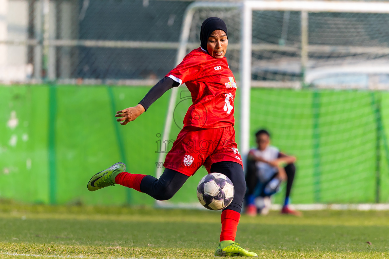 Biss Buru Sports Club vs Odi Sports Club in FAM Women’s League 2025 held in Henveiru Football ground, Male', Maldives on Wednesday, 10th December 2025. Photos: Nausham Waheed / Images.mv