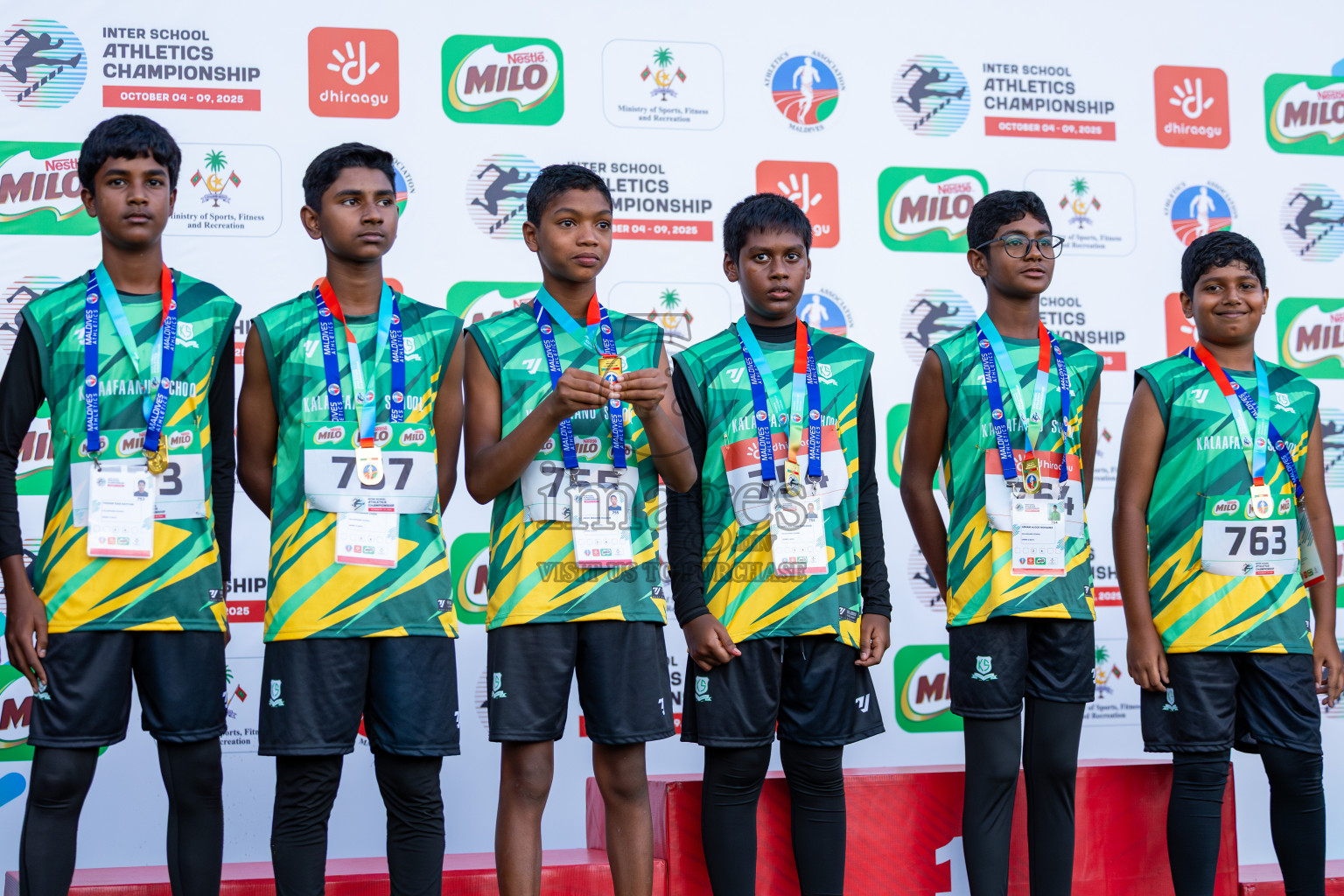 Day 4 of Inter-school Athletics Championship 2025 held in Ekuveni Synthetic Track, Male', Maldives on Thursday, 09th October 2025. Photos by: Raaif Yoosuf / Images.mv