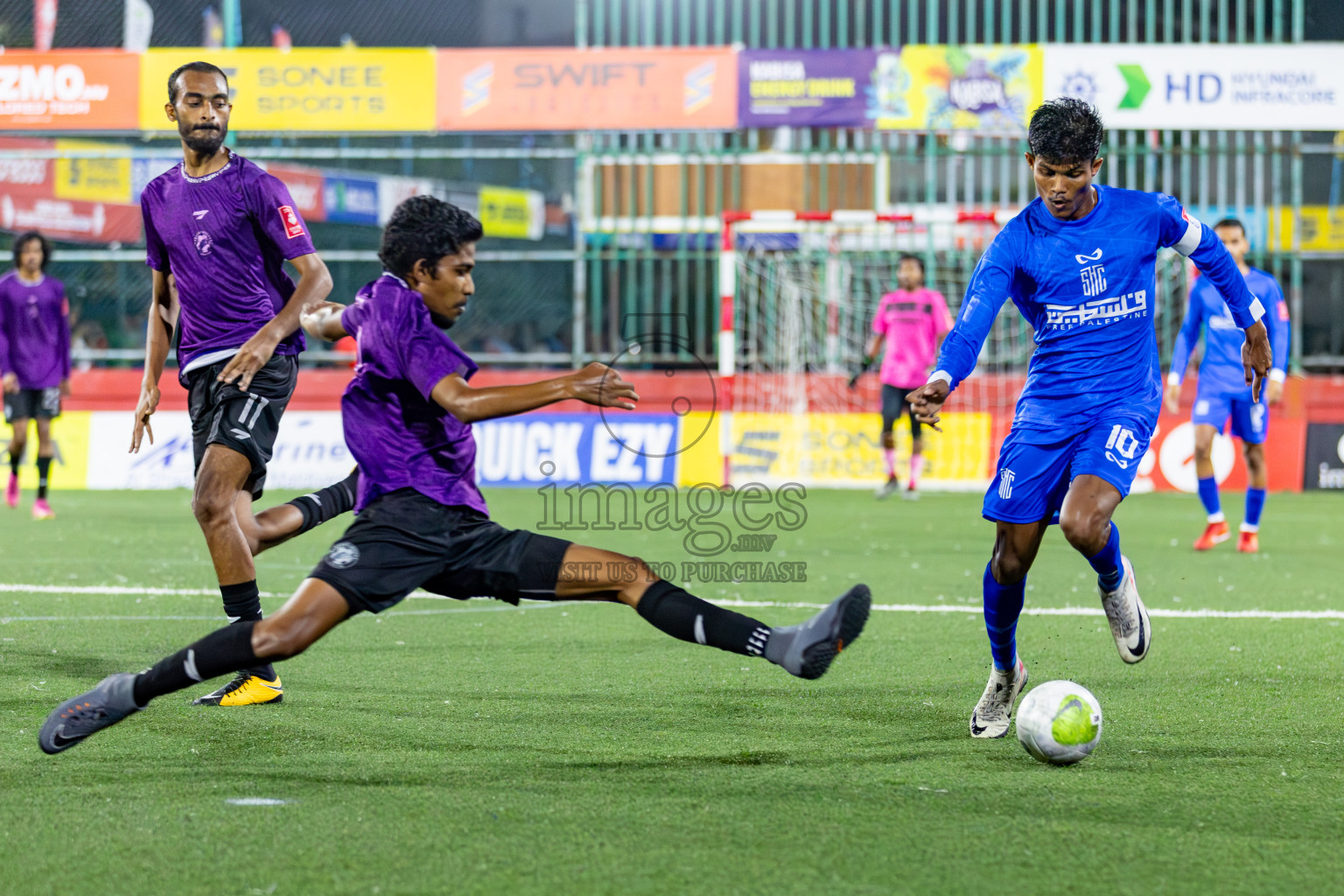 GA. Kanduhulhuhdoo VS S. Hithadhoo on Day 35 of Golden Futsal Challenge 2024 was held on Tuesday, 20th February 2024, in Hulhumale', Maldives 
Photos: Hassan Simah, / images.mv