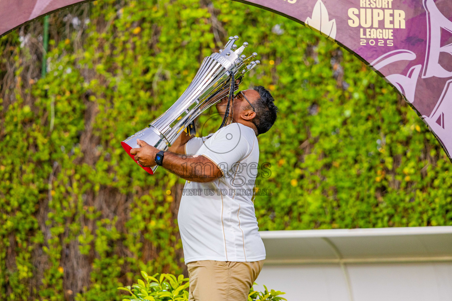 Conrad Maldives vs Joali Maldives in the Final of Resort Super League 2025 was held on Wednesday, 5th November 2025 in Jumeirah Olhaheli Island Maldives, Photos: Areef Adam / images.mv