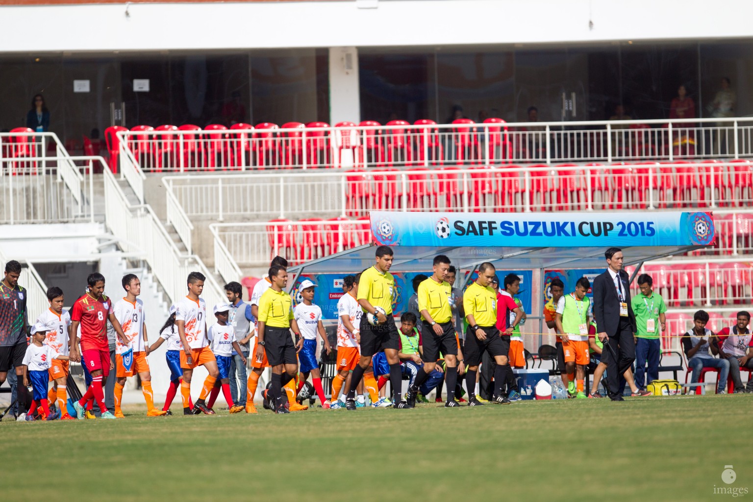 Bhutan vs Bangladesh in SAFF Suzuki Cup in Thiruvananthapuram, India, Monday, December. 28, 2015.  (Images.mv Photo/ Mohamed Ahsan).