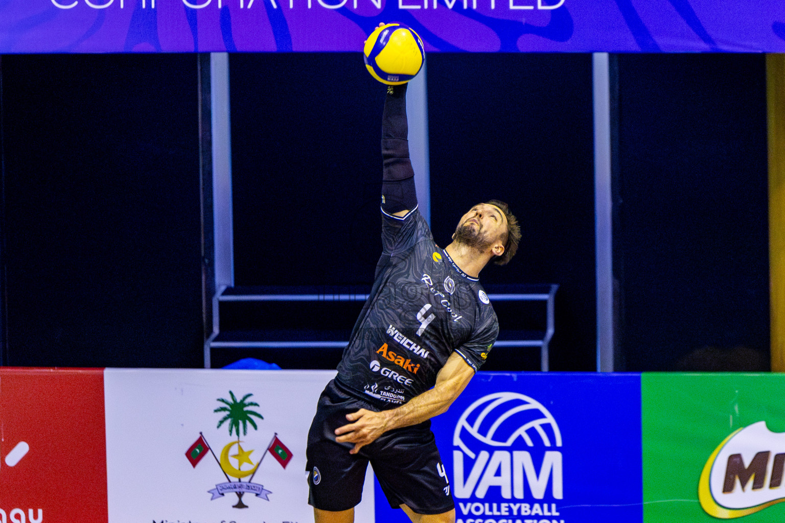 Dhivehi Sifainge Club vs Huraa Community Club in Semi Finals of MILO VAM Cup 2025 held in Male', Maldives on Tuesday, 1st July 2025 at Social Center Indoor Hall Photos By: Nausham Waheed / images.mv