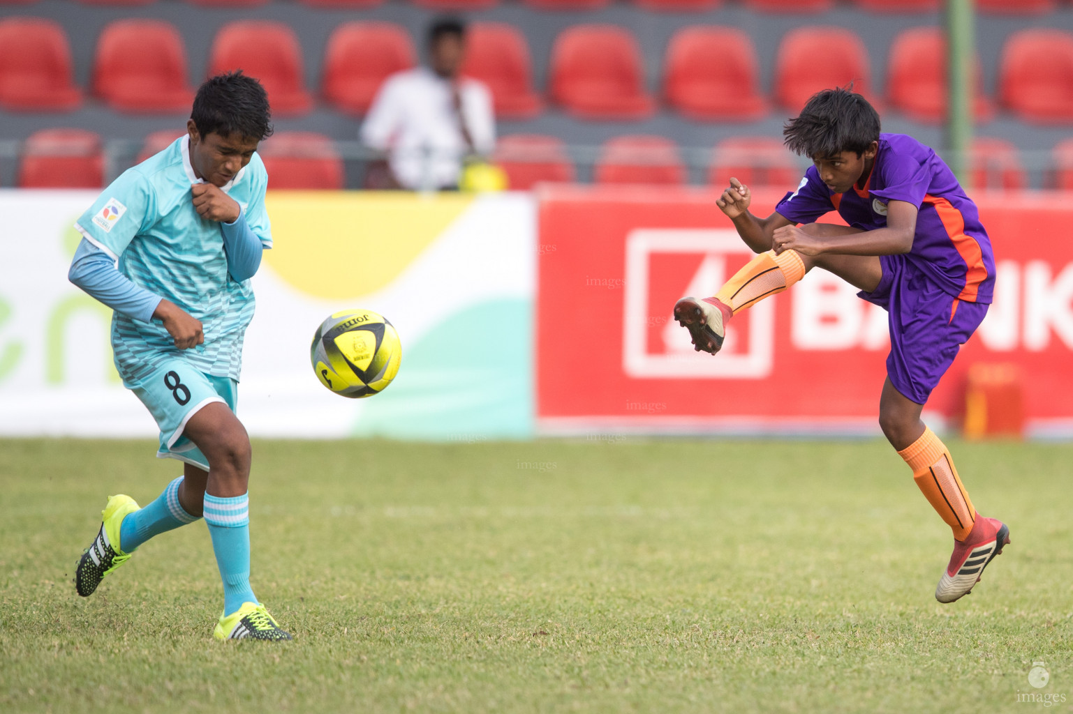 Ghiyasuddin School vs Resend School in Mamen Inter-School Football Tournament 2019 (U15) on 28th February 2019, Monday in Male' Maldives (Images.mv Photo: Suadh Abdul Sattar)