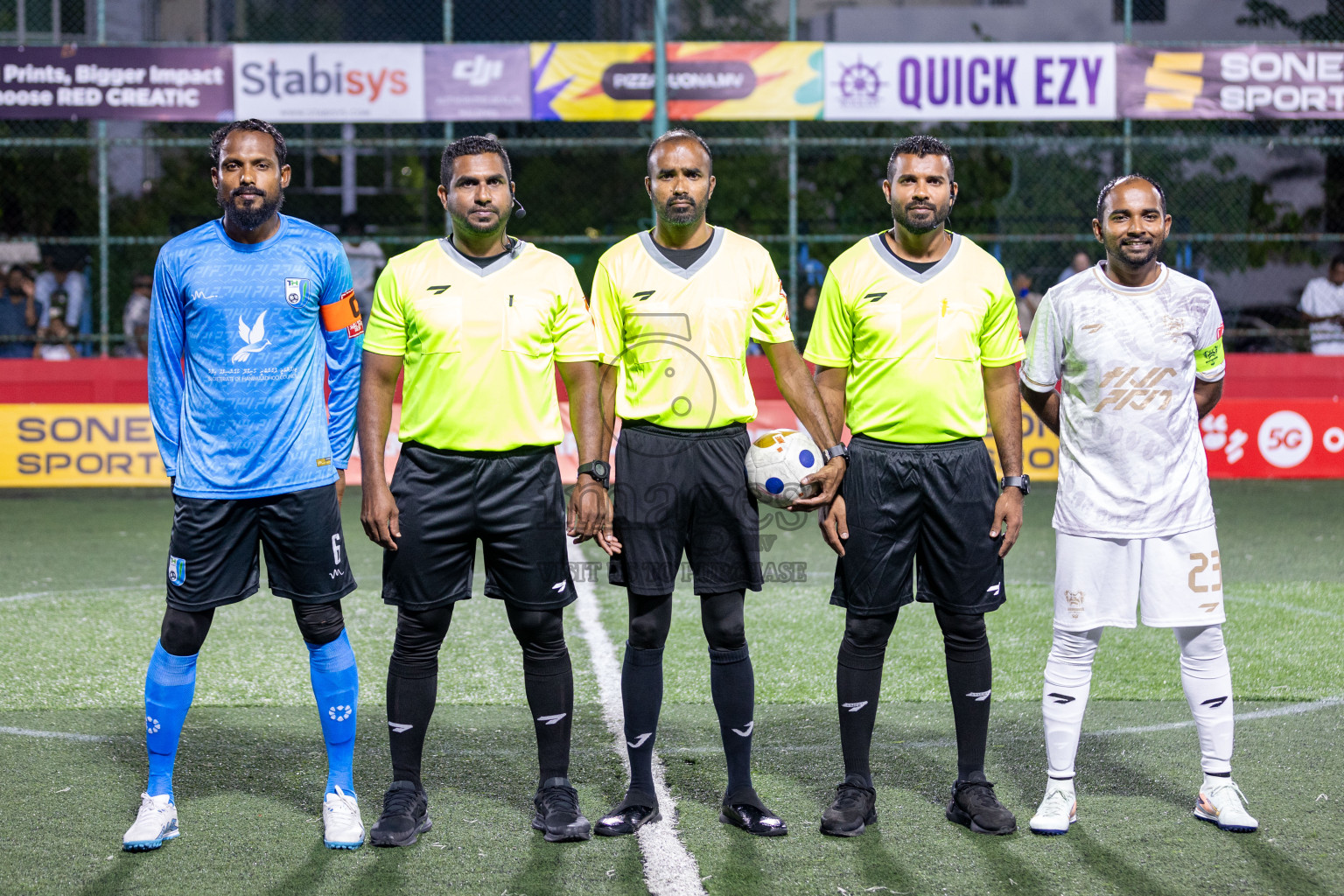 HDh Hanimaadhoo vs HDh Makunudhoo in Day 5 of Golden Futsal Challenge 2025 on Thursday, 9th January 2025, in Hulhumale', Maldives 
Photos: Hassan Simah / images.mv