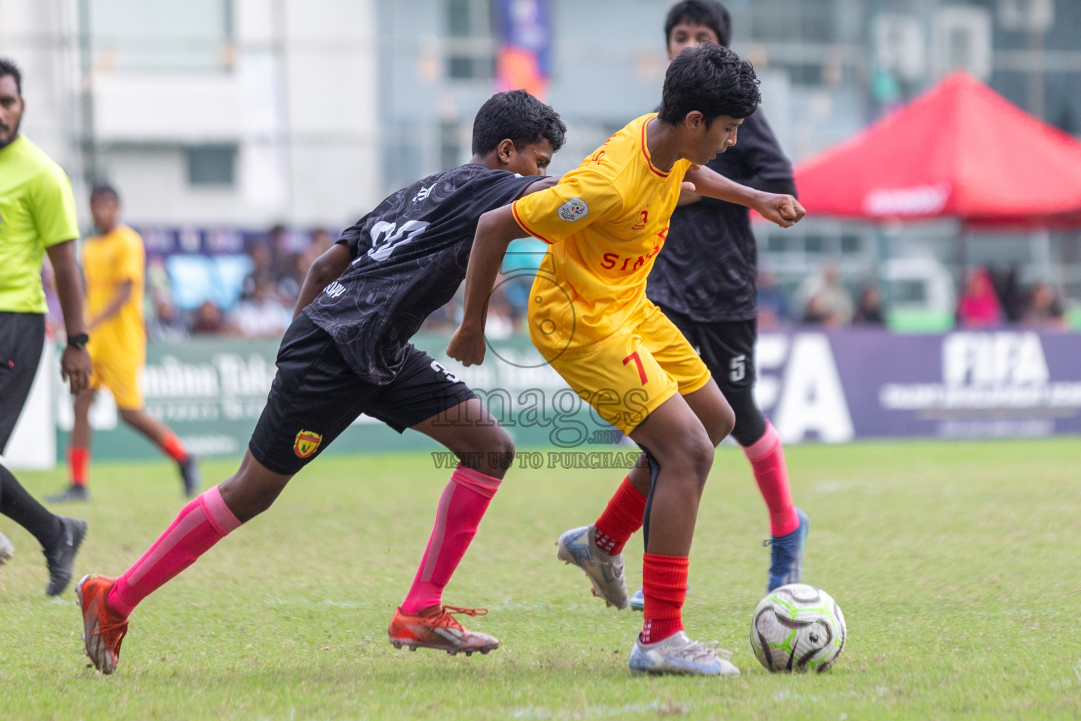 United Victory vs Victory Sports Club  (U14) in Day 5 of Dhivehi Youth League 2024 held at Henveiru Stadium on Friday 29th November 2024. Photos: Shuu Abdul Sattar/ Images.mv