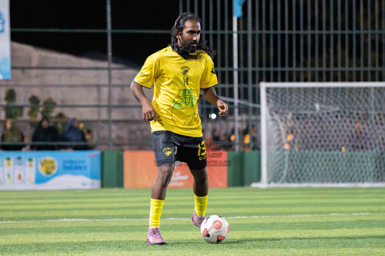 Foemathi VS Kanmathi SC in Day 2 - Fonadhoo Youth Futsal Challenge 2025 held in Fonadhoo Futsal Stadium, L. Fonadhoo, Maldives on Monday, 27th October 2025 Photos: Arif Rasheed / images.mv