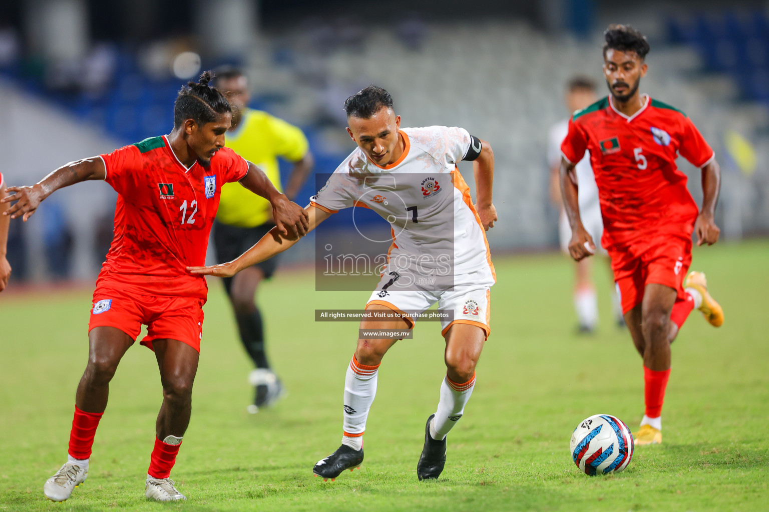 Bhutan vs Bangladesh in SAFF Championship 2023 held in Sree Kanteerava Stadium, Bengaluru, India, on Wednesday, 28th June 2023. Photos: Nausham Waheed, Hassan Simah / images.mv