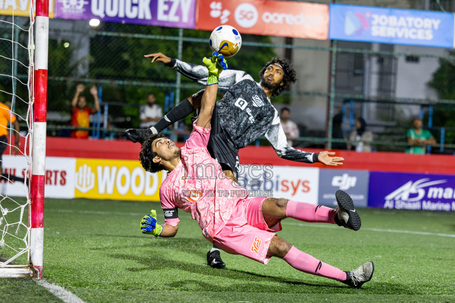F Bilehdhoo VS F Feeali in Day 21 of Golden Futsal Challenge 2025 was held on Saturday, 25 January 2025, in Hulhumale', Maldives. 
Photos: Hassan Simah / images.mv