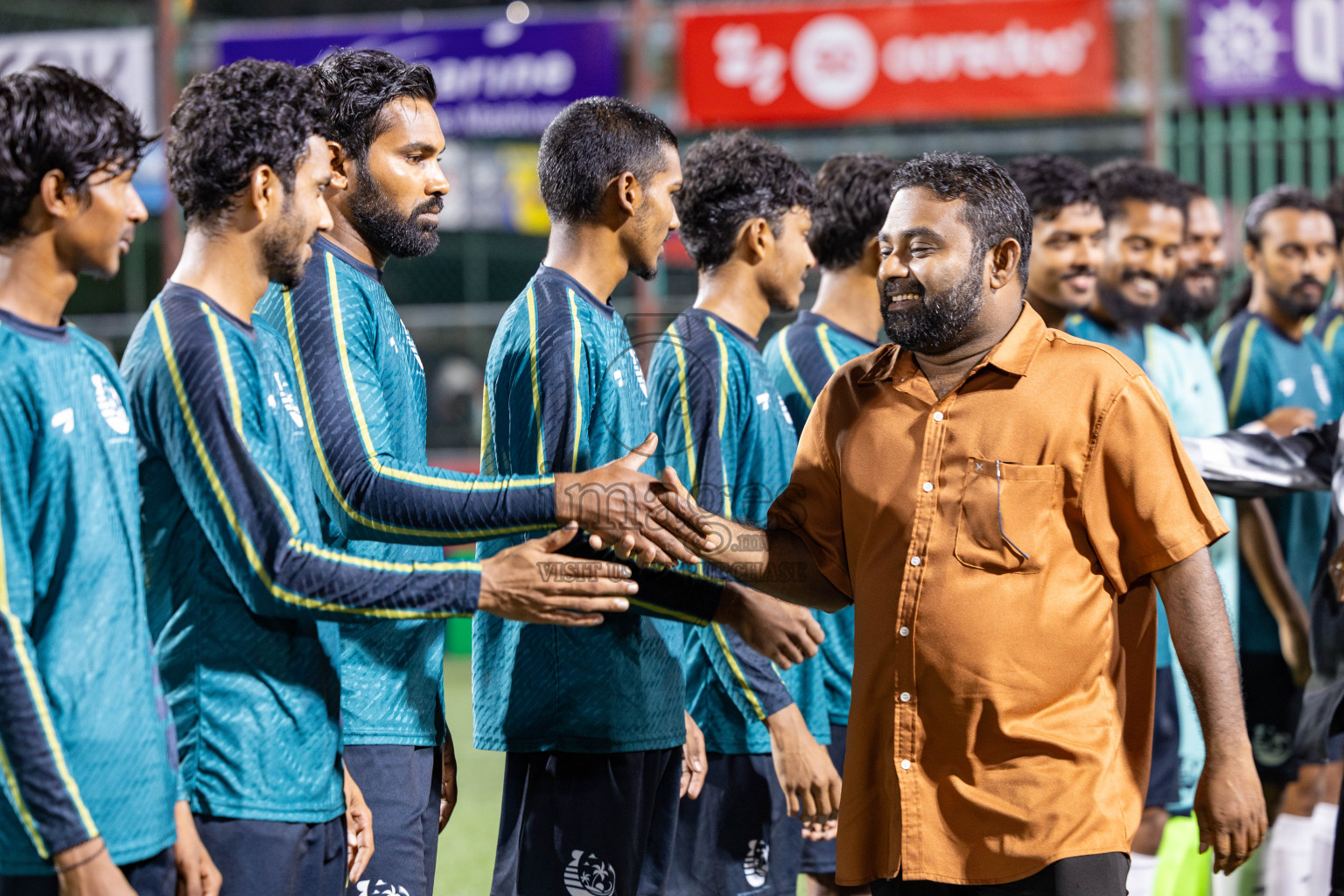 K. Gulhi VS K. Kaashidhoo on Day 20 of Golden Futsal Challenge 2025 was held on Friday, 24rd January 2025, in Hulhumale', Maldives. 
Photos: Hassan Simah / images.mv