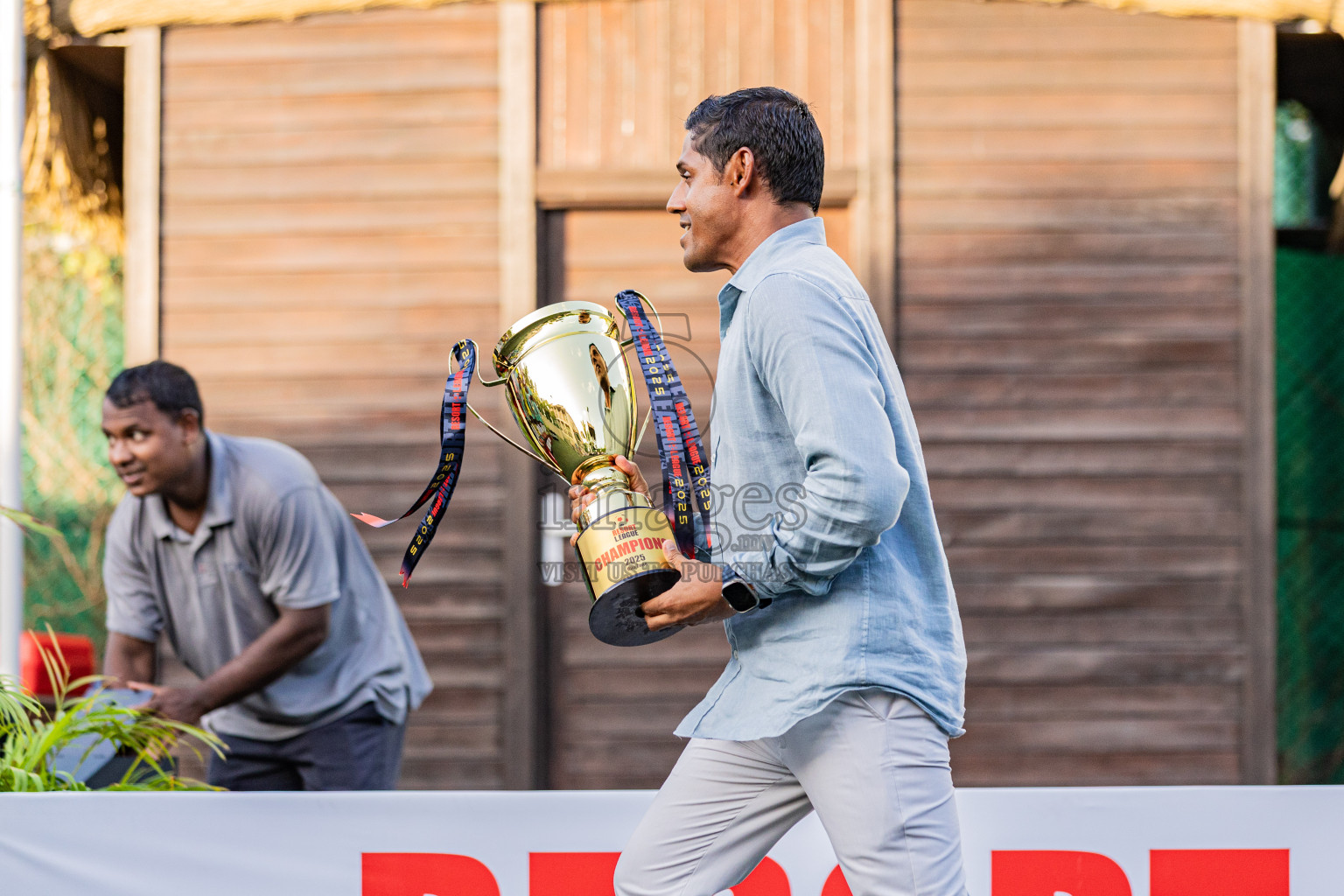 Resort League 2025 Raa Zone - Final Match
Joali vs kothaifaru in Resort League 2025 (Raa Zone) was held on Thursday, 21th august 2025 in JOALI Maldives Resort, Raa Atoll, Maldives. Photos: Areef Adam / images.mv