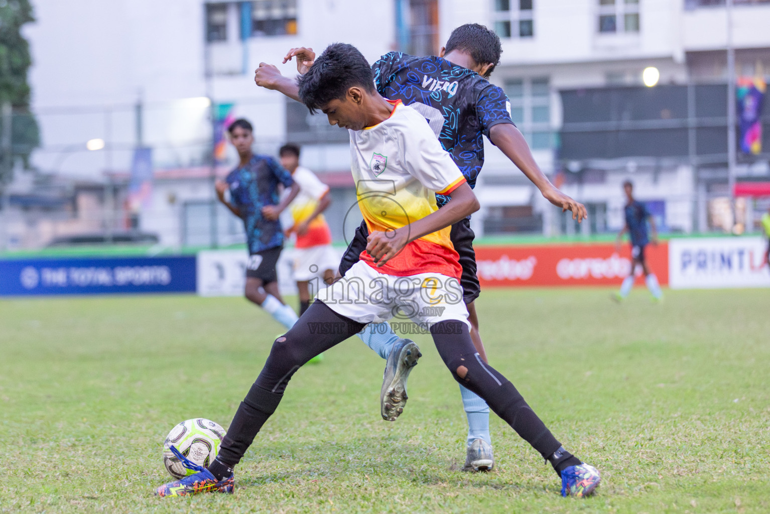 Club Eagles vs Super United Sports (U14) in Day 4 of Dhivehi Youth League 2024 held at Henveiru Stadium on Thursday, 28th November 2024. Photos: Shuu Abdul Sattar/ Images.mv