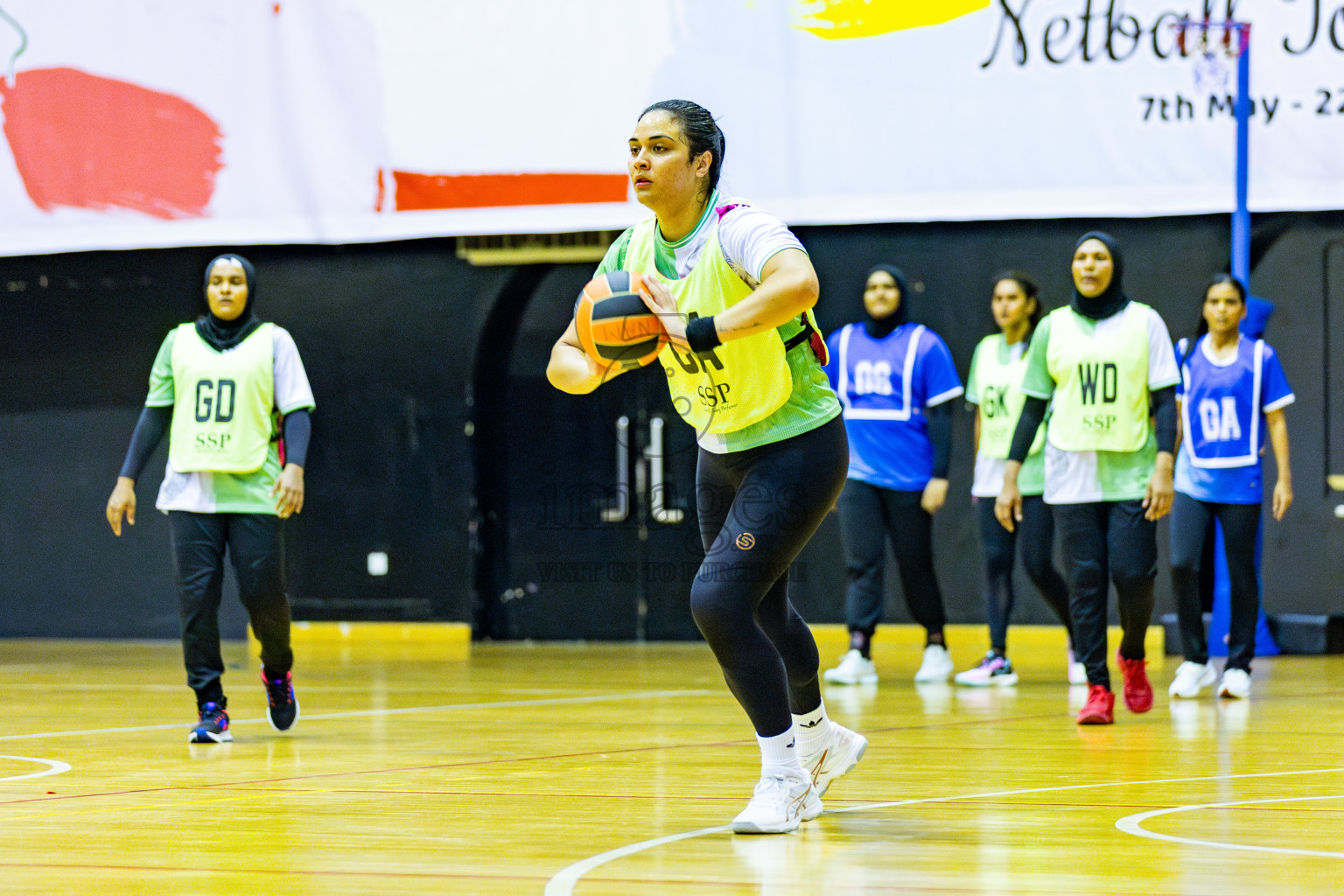 Kulhudhuffushi Youth & Recreation Club vs Club Green StreetDay 2 of 21st National Netball Tournament was held in Social Canter at Male', Maldives on Friday, 18th May 2024. Photos: Nausham Waheed / images.mv