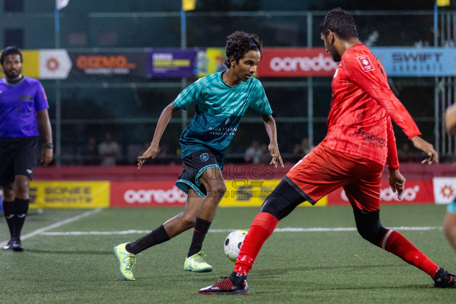 AA Feridhoo vs AA Bodufolhudhoo in Day 15 of Golden Futsal Challenge 2024 was held on Monday, 29th January 2024, in Hulhumale', Maldives Photos: Nausham Waheed / images.mv