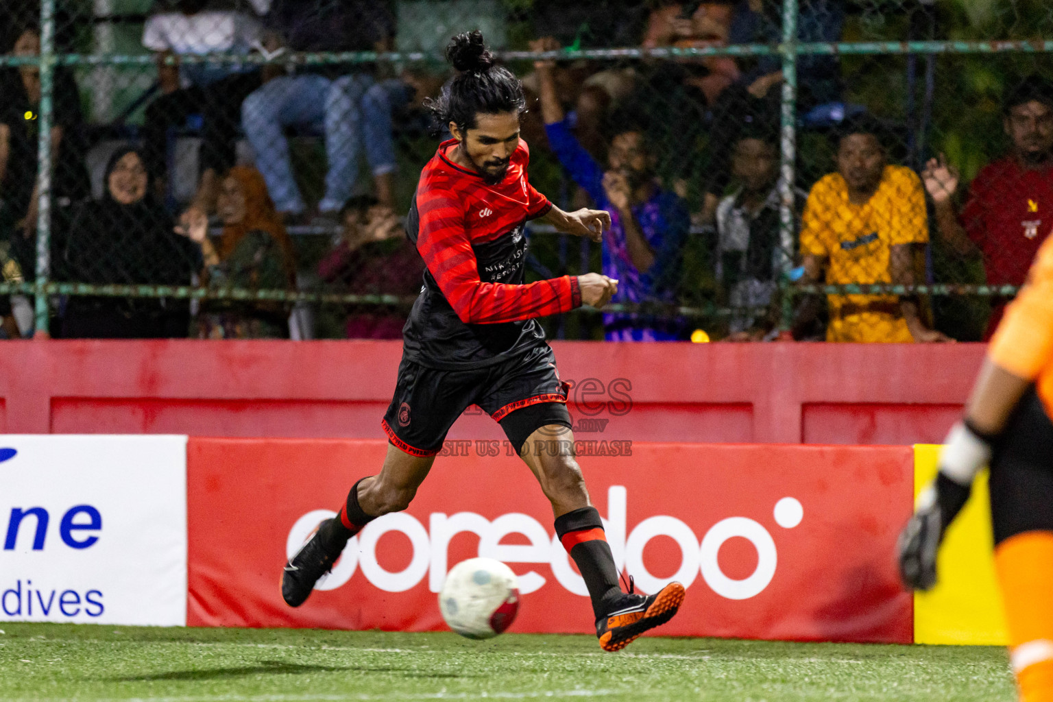 AA. Bodufolhudhoo  VS  AA. Thoddoo  in Day 11 of Golden Futsal Challenge 2024 was held on Thursday, 25th January 2024, in Hulhumale', Maldives
Photos: Nausham Waheed / images.mv