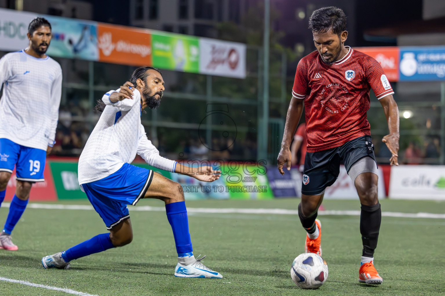 Team Badhahi vs Kulhivaru Vuzaara Club in the Semi-finals of Club Maldives Classic 2024 held in Rehendi Futsal Ground, Hulhumale', Maldives on Thursday, 19th September 2024. Photos: Ismail Thoriq / images.mv