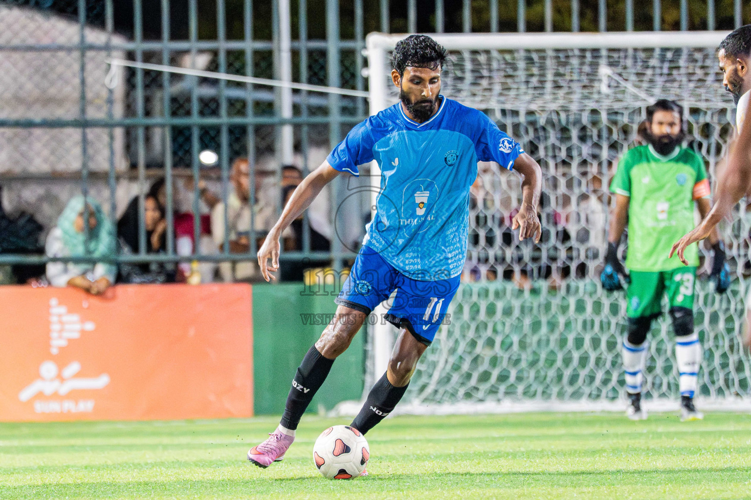 Kanmathi SC VS Kanmathi FC in Day 5 - Fonadhoo Youth Futsal Challenge 2025 held in Fonadhoo Futsal Stadium, L. Fonadhoo, Maldives on Thursday, 30th October 2025 Photos: Arif Rasheed / images.mv
