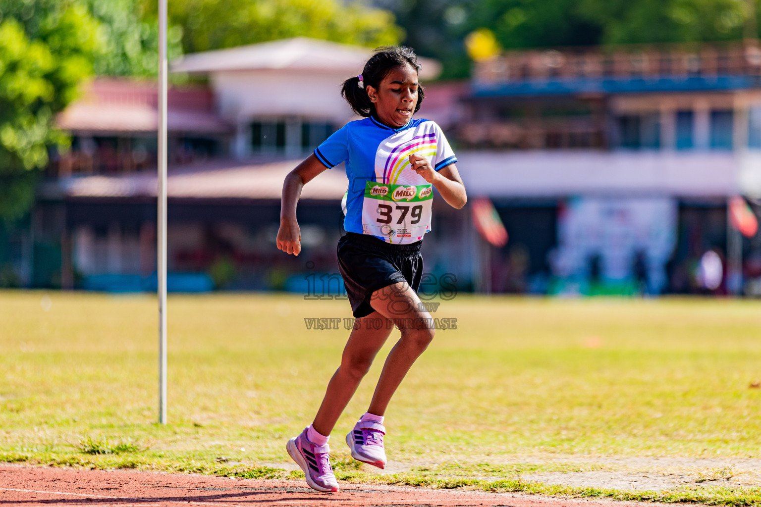Day 3 of Inter-school Athletics Championship 2025 held in Ekuveni Synthetic Track, Male', Maldives on Wednesday, 08th October 2025. Photos by: Areef Adam / Images.mv