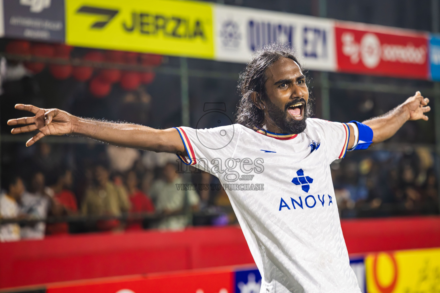 Dh Kudahuvadhoo vs Dh Maaenboodhoo in Dhaalu Atoll Finals in Day 25 of Golden Futsal Challenge 2025 was held on Wednesday , 28th January 2025, in Hulhumale', Maldives. Photos: Abdulla Abeed / images.mv