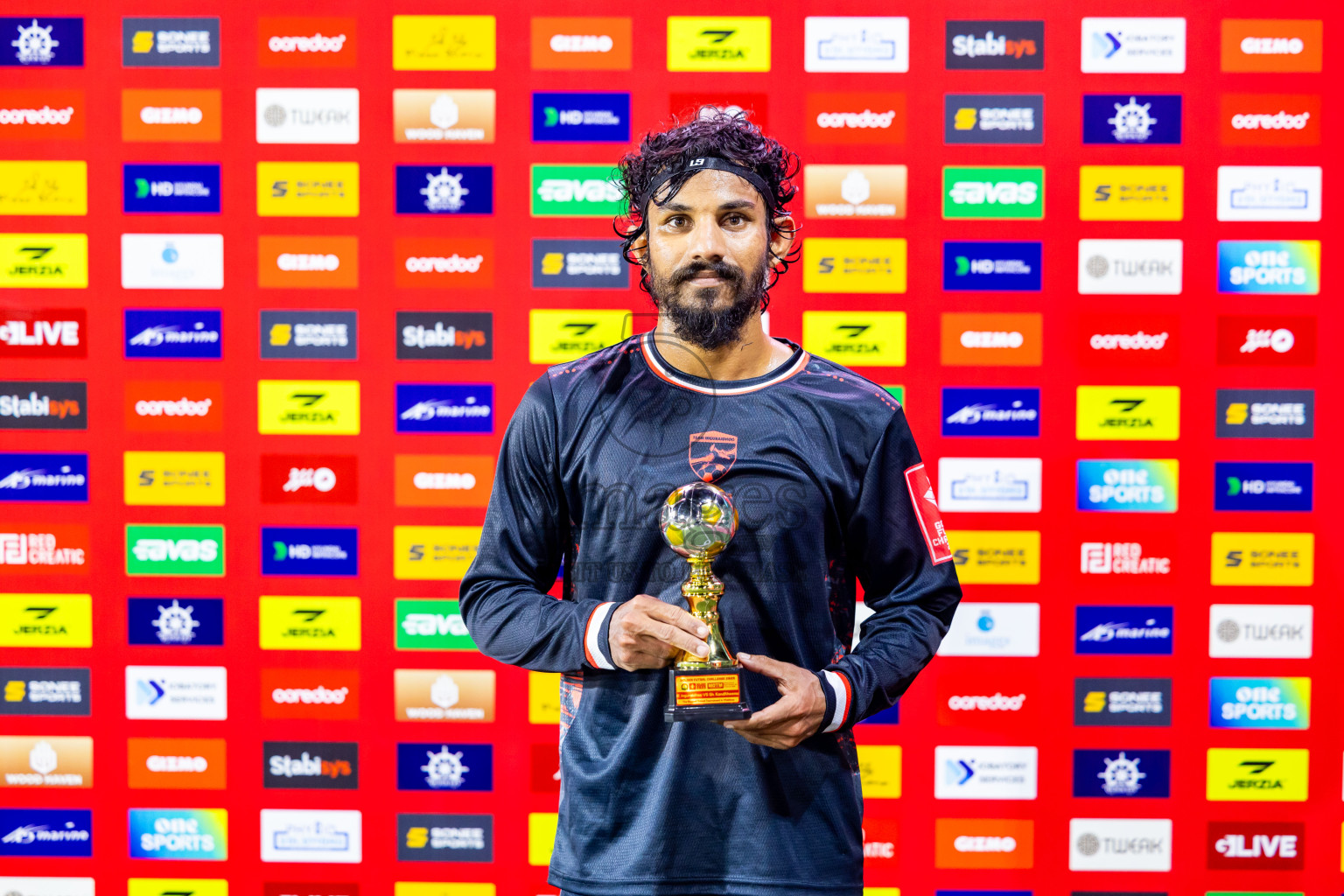 R Inguraidhoo vs Sh Kanditheem in zone round on Day 29 of Golden Futsal Challenge 2025 was held on Sunday , 2nd February 2025, in Hulhumale', Maldives. Photos: Nausham Waheed / images.mv