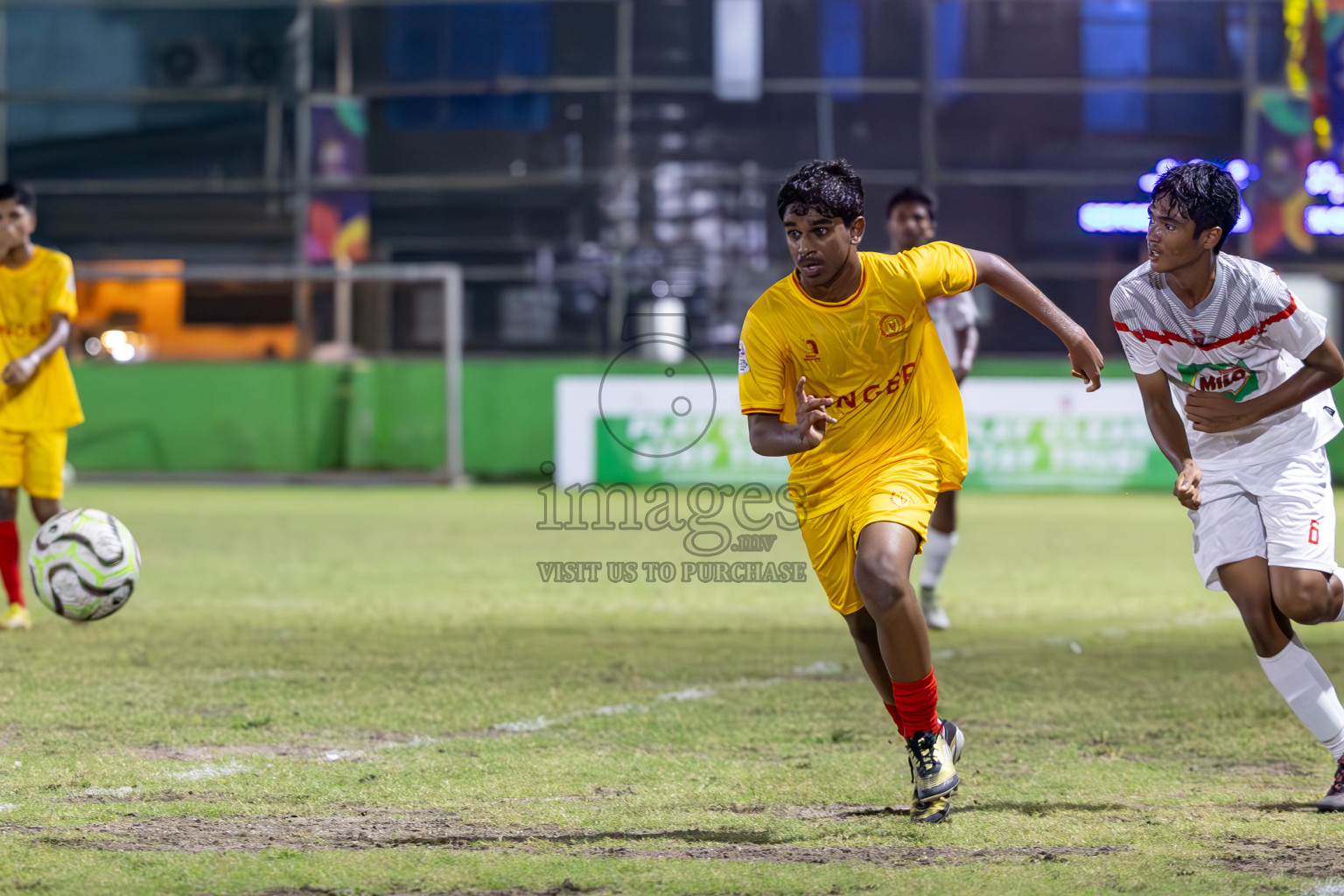 Day 10 of Dhivehi Youth League 2024 was held at Henveiru Stadium, Male', Maldives on Sunday, 15th December 2024.
Photos: Ismail Thoriq / Images.mv