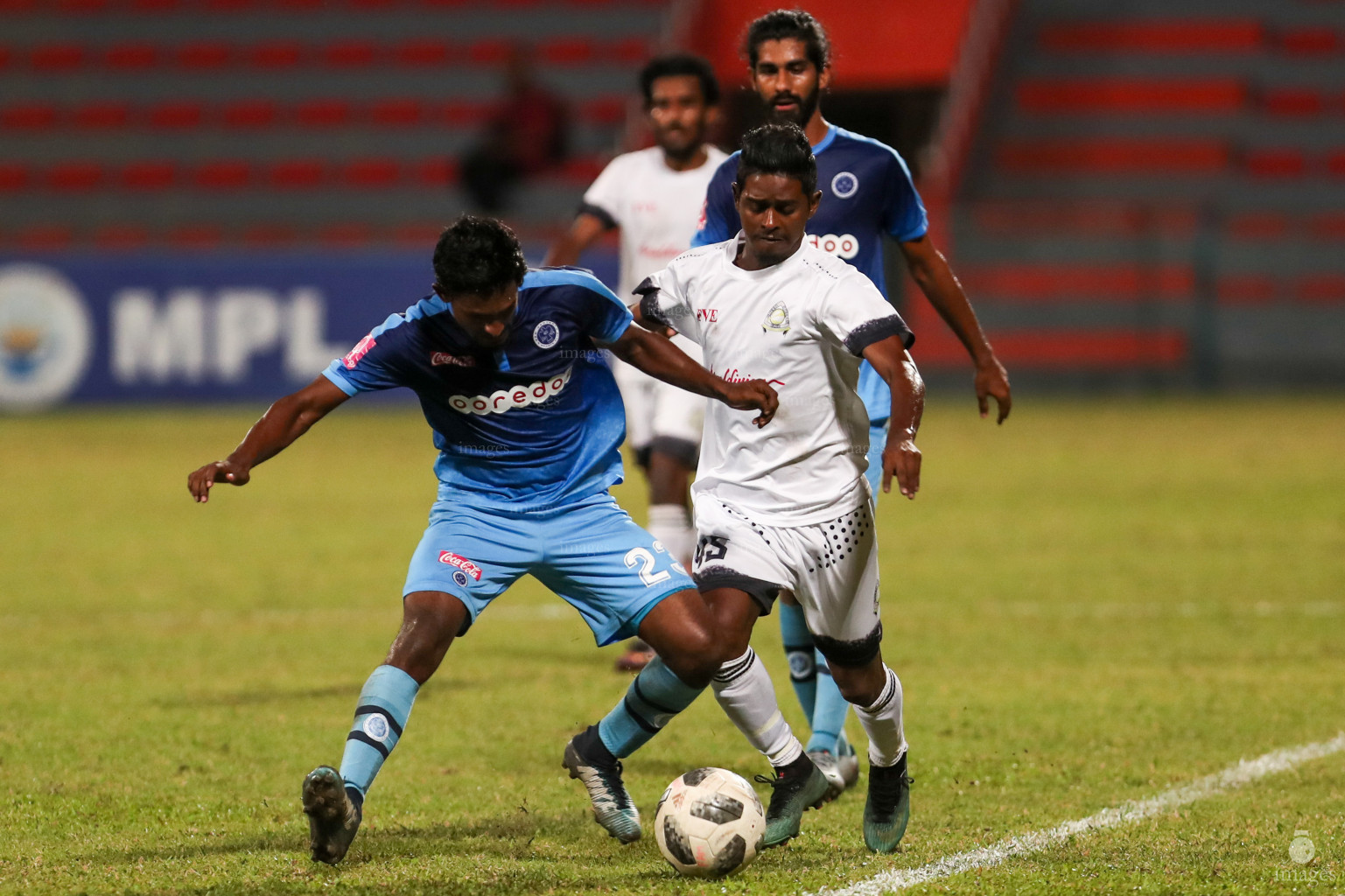 Green Streets vs New Radiant SC in Dhiraagu Dhivehi Premier League 2018 in Male, Maldives, Wednesday day, October 17, 2018. (Images.mv Photo/Suadh Abdul Sattar)