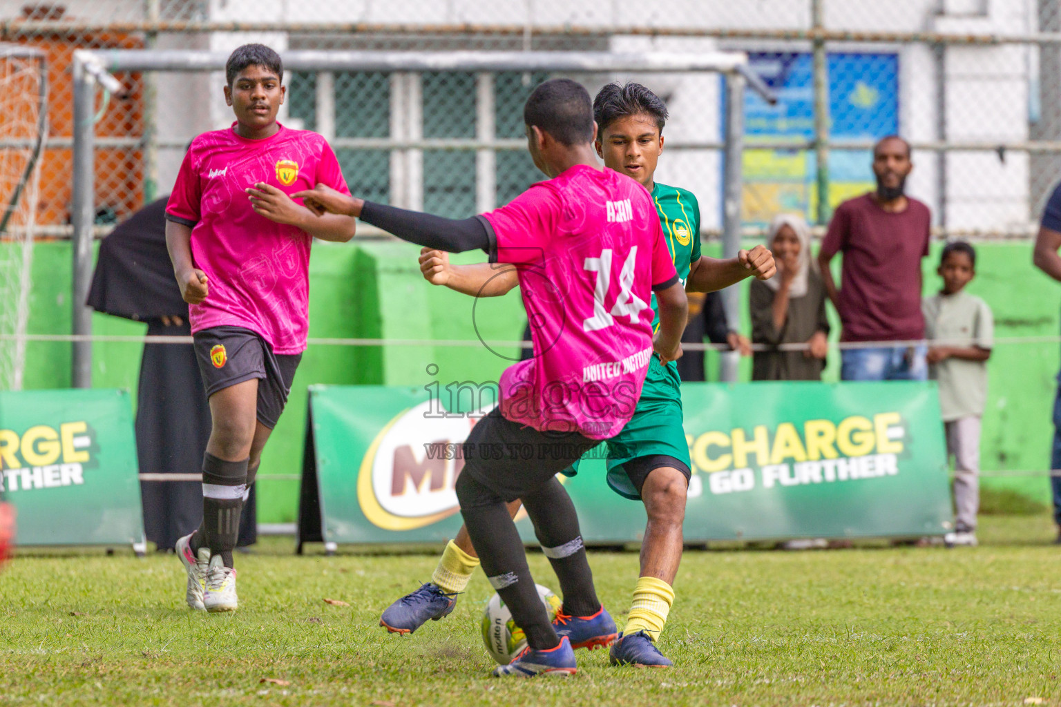 Day 2 of MILO Academy Championship 2025 (U14) was held on Friday, 31st October 2025 at Henveiru Football Grounds, Male', Maldives . 
Photos: Hassan Simah / images.mv