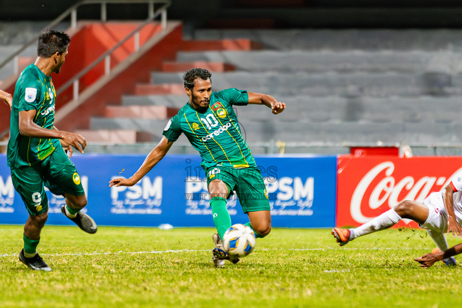 Maziya Sports And Recreation vs Buru Sports Club in Dhivehi Premier League 2025/26 held in National Football Stadium, Male', Maldives on Tuesday, 30th September 2025. Photos: Areef Adam / Images.mv