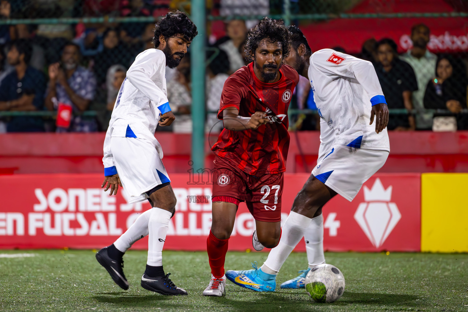 K Gaafaru VS K Huraa in Day 25 of Golden Futsal Challenge 2024 was held on Thursday , 8th February 2024 in Hulhumale', Maldives
Photos: Ismail Thoriq / images.mv