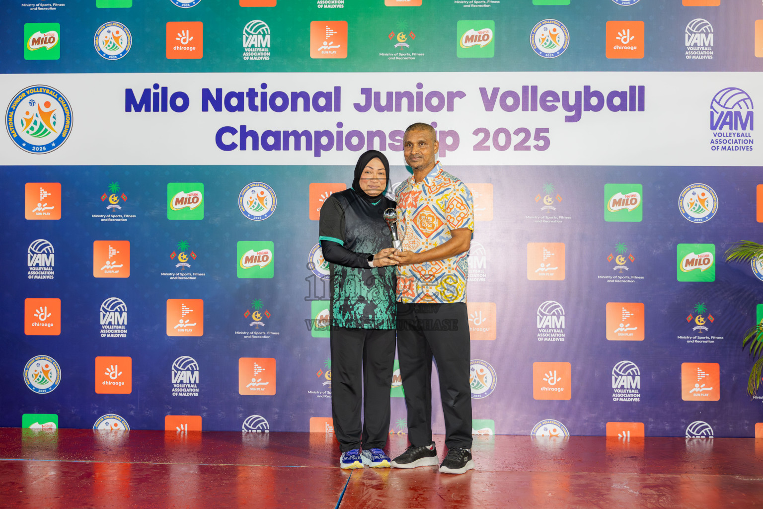 Villingili Z Jamiyya vs Club Volleyball in the Finals of Milo National Junior Volleyball Championship 2025 Woman's Division was held on Sunday, 30th November 2025 at Ekuveni Turf Court Male', Maldives. Photos: Areef Adam / images.mv