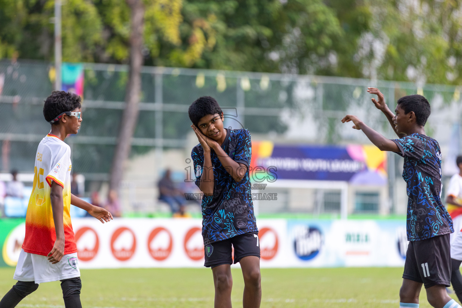 Club Eagles vs Super United Sports (U14) in Day 4 of Dhivehi Youth League 2024 held at Henveiru Stadium on Thursday, 28th November 2024. Photos: Shuu Abdul Sattar/ Images.mv