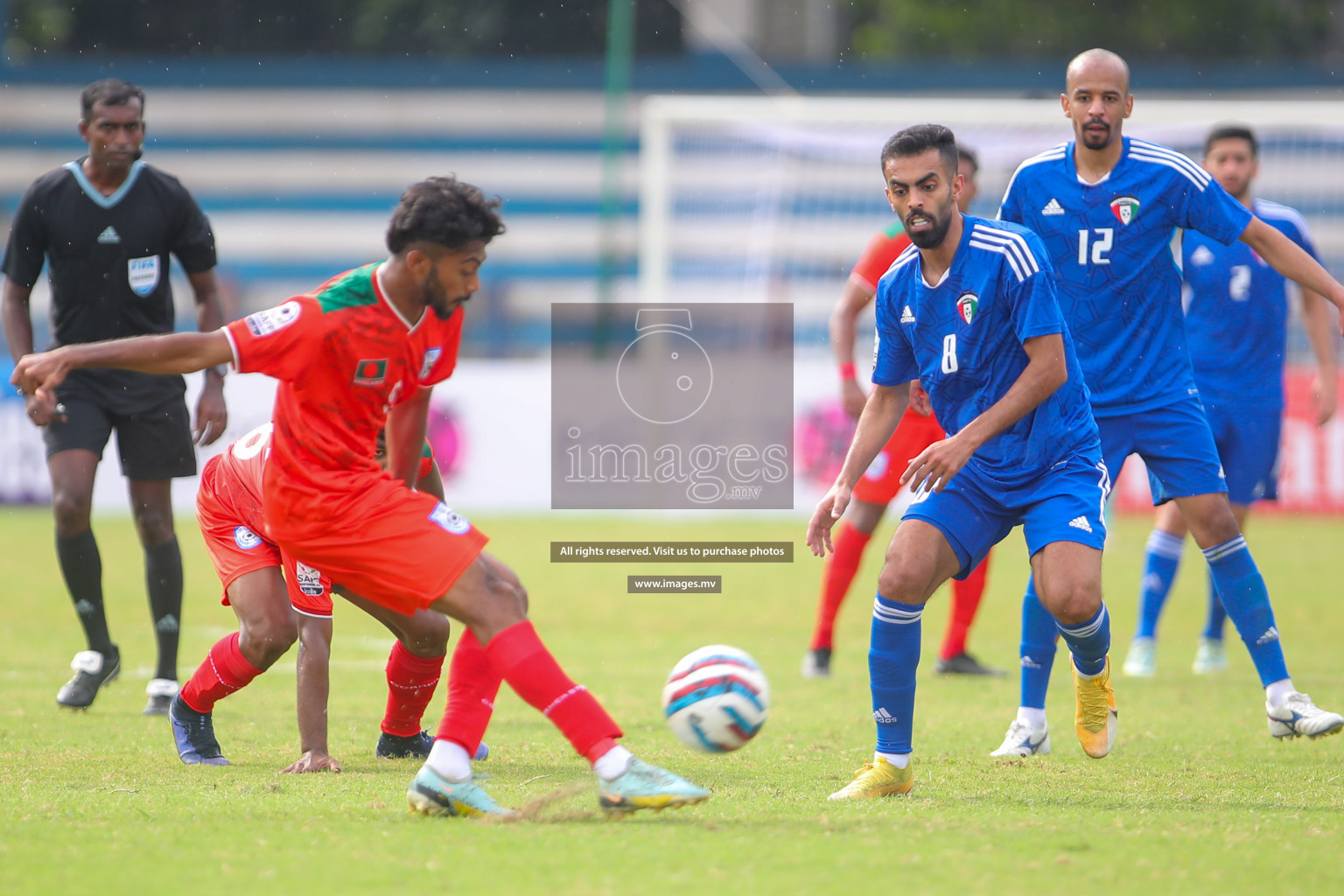 Kuwait vs Bangladesh in the Semi-final of SAFF Championship 2023 held in Sree Kanteerava Stadium, Bengaluru, India, on Saturday, 1st July 2023. Photos: Nausham Waheed, Hassan Simah / images.mv