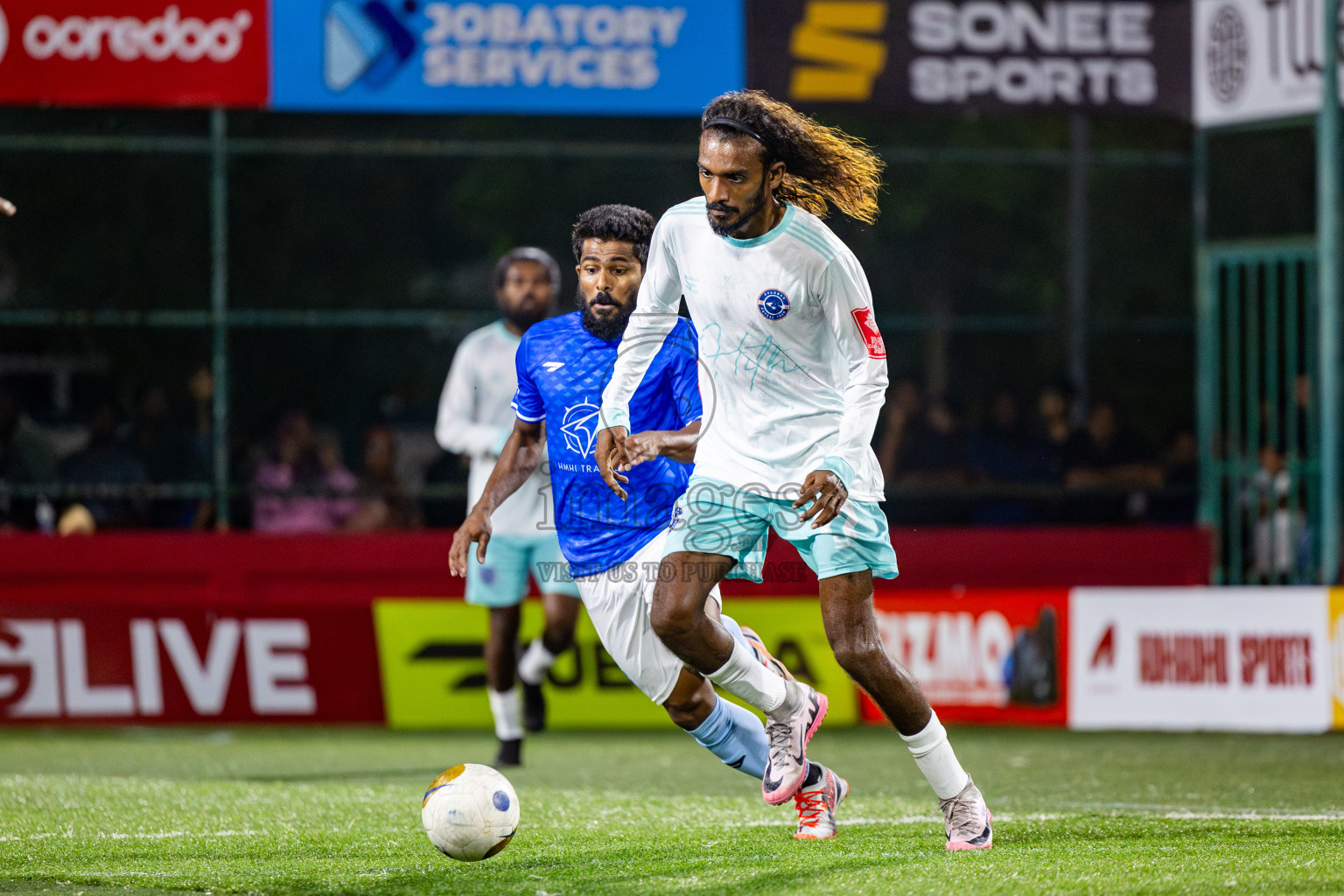 ADh Mahibadhoo vs ADh Omadhoo in Day 15 of Golden Futsal Challenge 2025 was held on Sunday, 19th January 2025, in Hulhumale', Maldives. Photos: Nausham Waheed / images.mv