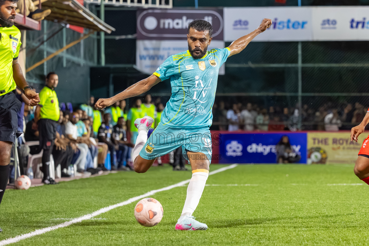 STO RC vs Club WAMCO in Day 14 of Club Maldives Cup 2025 was held in Rehendhi Futsal Ground, Hulhumale', Maldives on Tuesday, 14th October 2025. Photos: Mohamed Mahfooz Moosa / images.mv