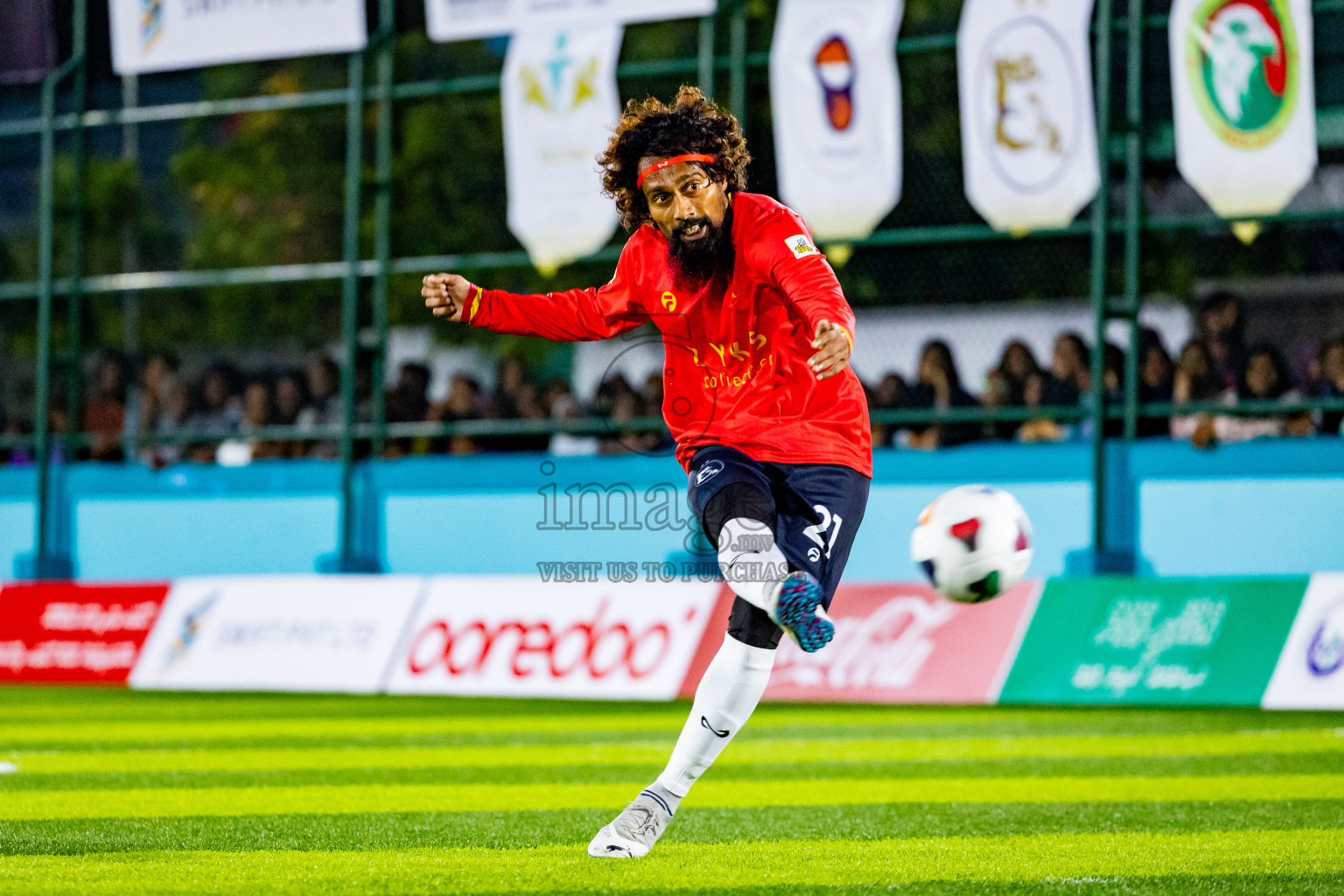 Dee Cee Jay vs Kovigoani in Semi Final of Laamehi Dhiggaru Ekuveri Futsal Challenge 2024 was held on Monday, 29th July 2024, at Dhiggaru Futsal Ground, Dhiggaru, Maldives Photos: Nausham Waheed / images.mv