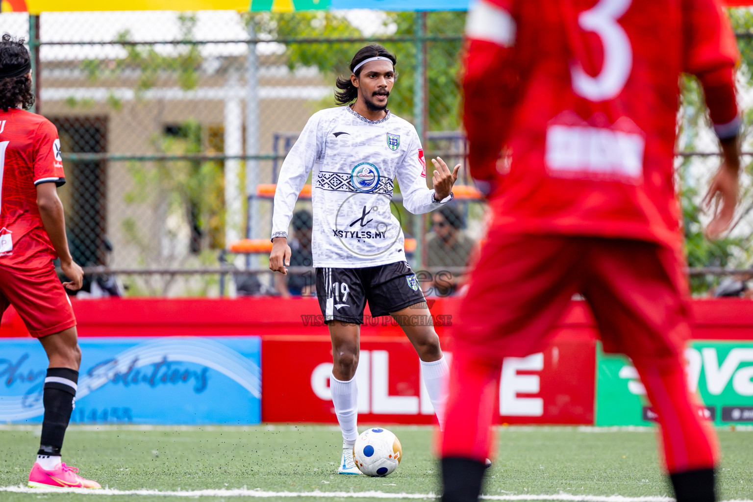 GDh Madaveli vs GDh Faresmaathodaa in Day 12 of Golden Futsal Challenge 2025 was held on Thursday, 16th January 2025, in Hulhumale', Maldives Photos: Nausham Waheed  / images.mv