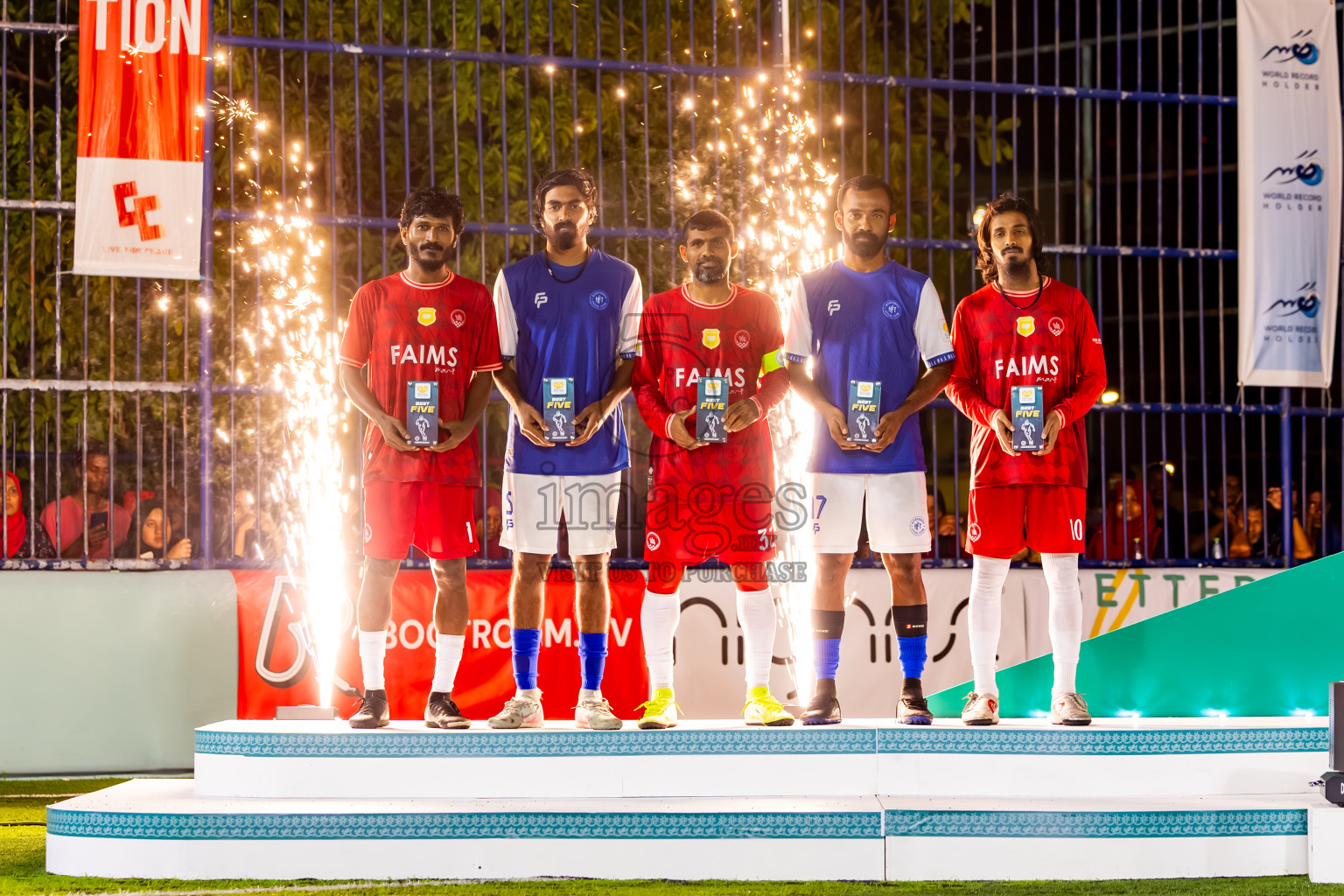Closing Ceremony of Better in Baa Futsal Fiesta 2025 held in B. Eydhafushi, Maldives on Monday, 17th November 2025. Photos: Nausham Waheed / images.mv