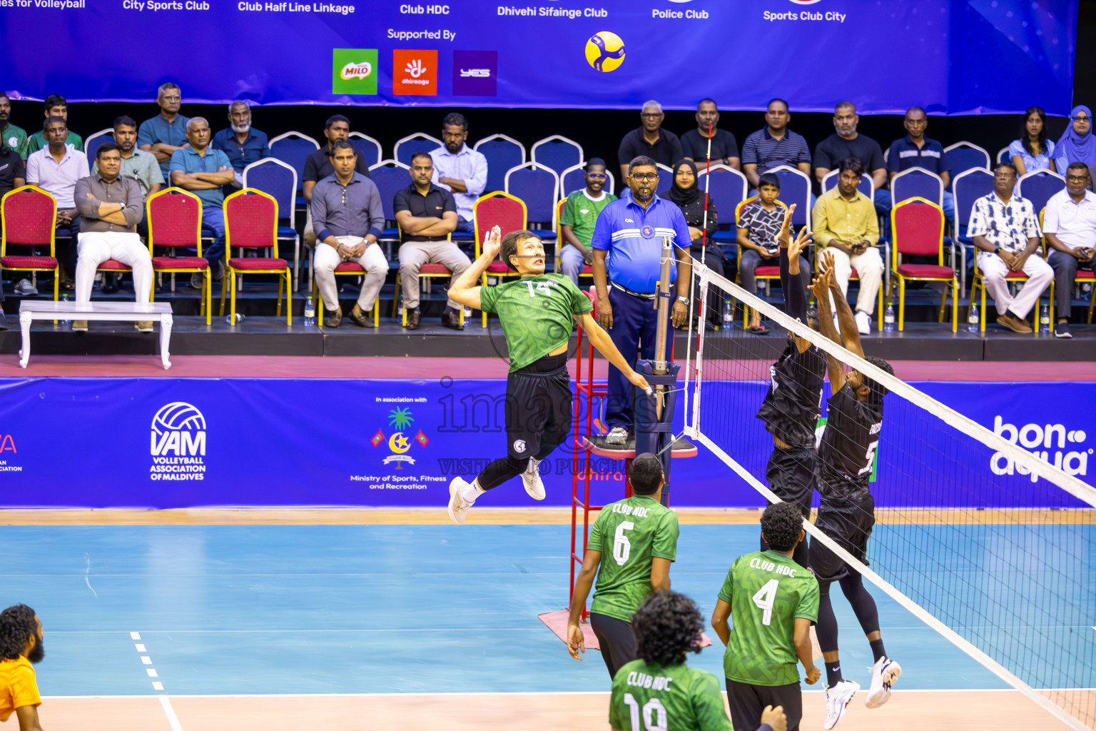 Final of MILO VAM Cup 2024 (Men's Division) was held in Social Center Indoor Hall on Monday, 4th November 2024. 
Photos: Ismail Thoriq / images.mv