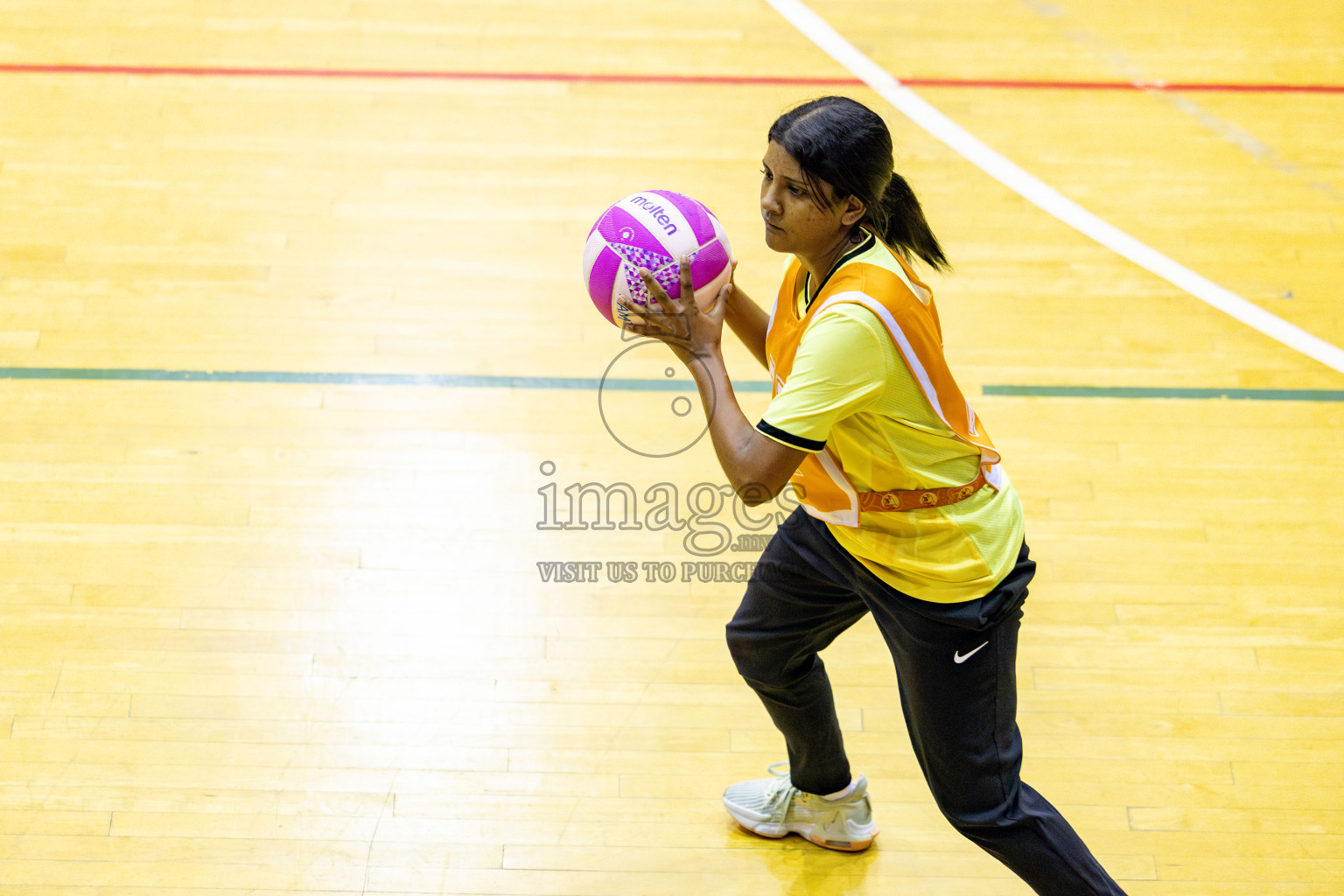 Kulhudhuffushi Youth & Recreation Club vs SC Shining Star in Division 1 of National Netball Tournament 2025 held in Social Center at Male', Maldives on Sunday, 25th May 2025. Photos: Hassan Simah / images.mv