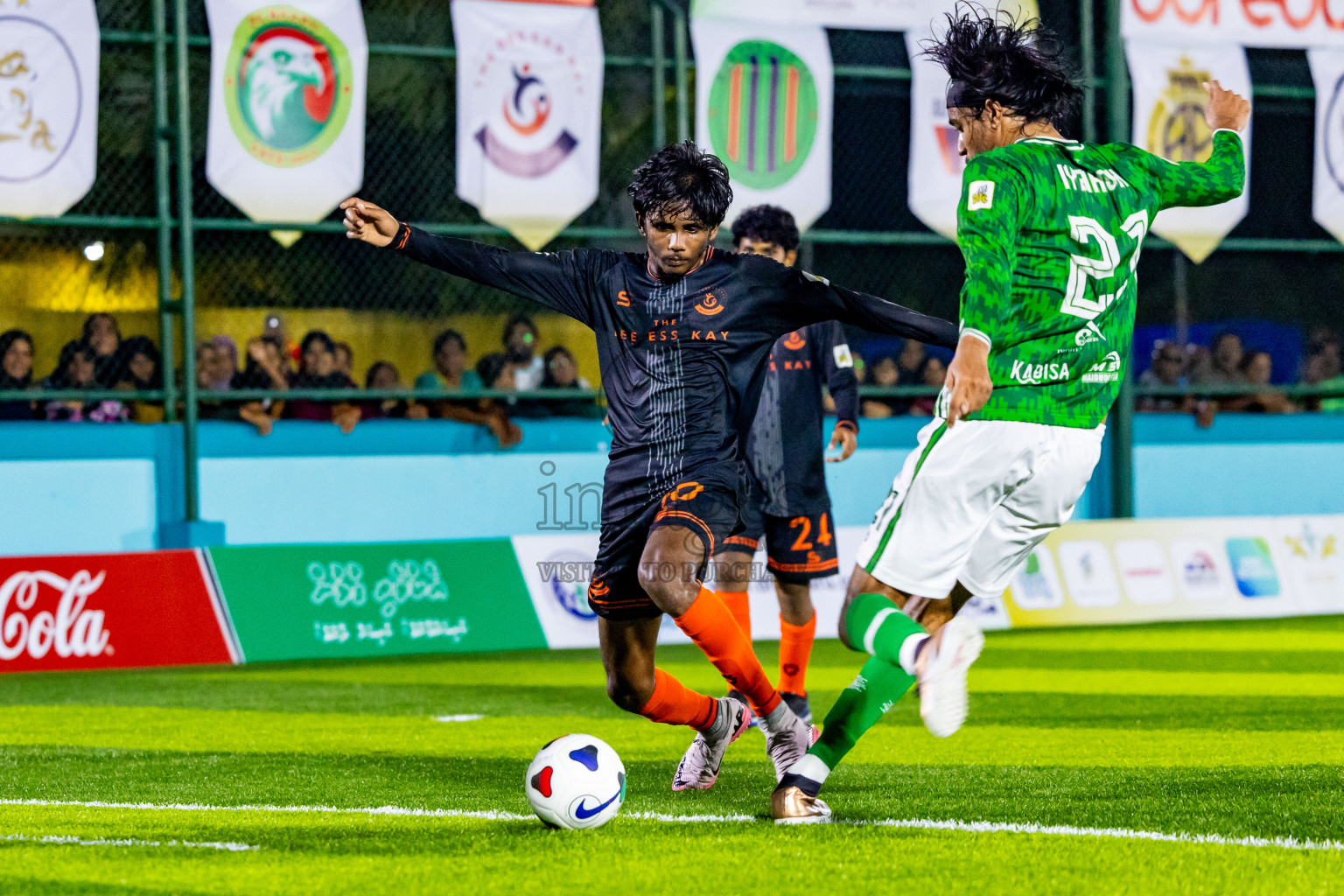 Dee Ess Kay vs FC Baaz in Day 1 of Laamehi Dhiggaru Ekuveri Futsal Challenge 2024 was held on Friday, 26th July 2024, at Dhiggaru Futsal Ground, Dhiggaru, Maldives Photos: Nausham Waheed / images.mv